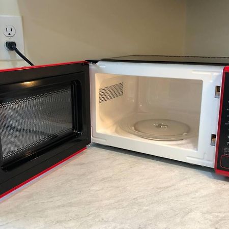 Large And Private 3 Bedroom And 1 Bathroom Apartment Near Newark International Airport Ewr And New York City المظهر الخارجي الصورة